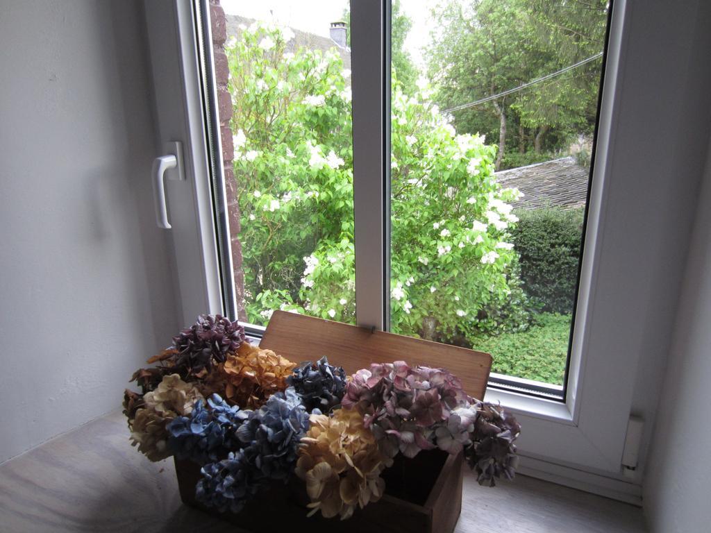 Au Jardin De Mon Pere Βίλα Jalhay Δωμάτιο φωτογραφία